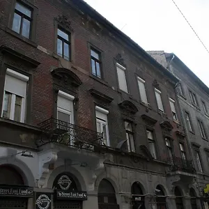 Apartment Akacfa 2 Bedroom Center, Budapest