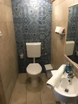 Lavender Circus Hostel, Doubles&Ensuites Budapest 0*,  Hongrie
