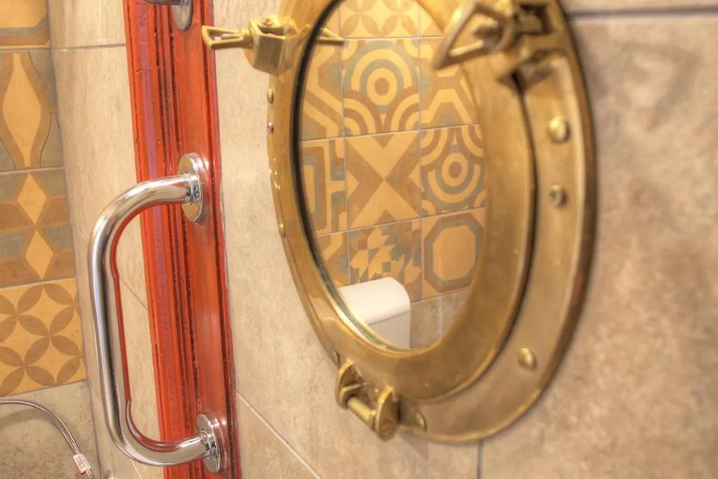 Lavender Circus Hostel, Doubles&Ensuites Budapest Auberge de jeunesse